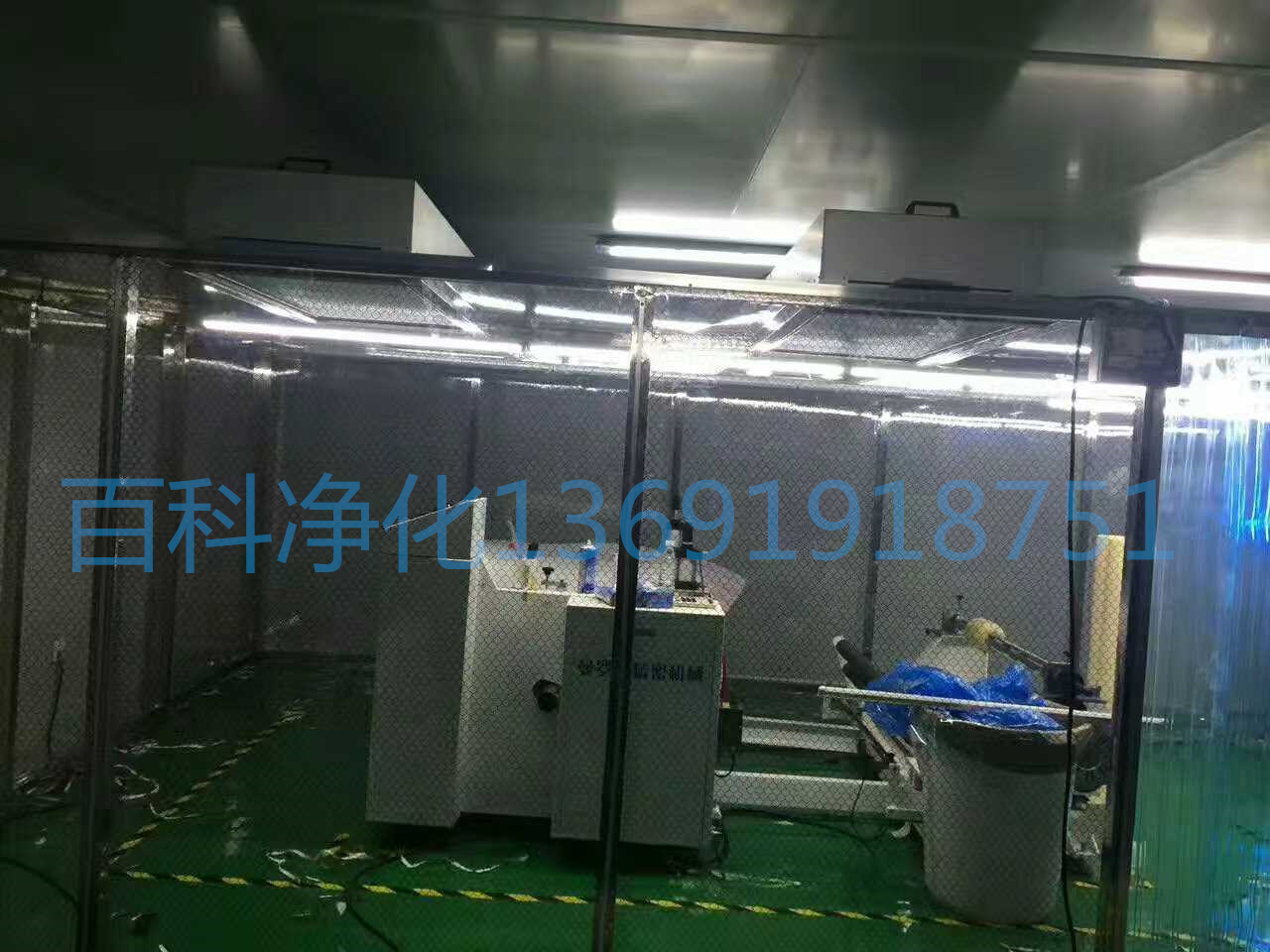 深圳光明非標(biāo)新型千級潔凈棚施工現(xiàn)場